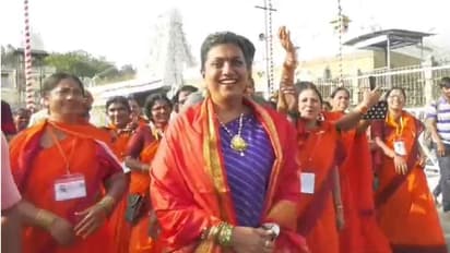 తిరుమల వెంకన్న సన్నిధిలోనే రోజాకు షాక్ ... శ్రీవారి సేవకులే వదిలిపెట్టలేదుగా... (వీడియో)