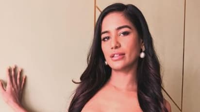 Poonam Pandey's death news shocks India; last Insta post casts doubt over battle against cervical cancer 