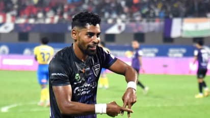 ISL 2023-24: Lobera applauds Odisha FC's resilience in narrow win against Kerala Blasters; WATCH highlights