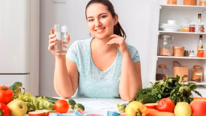 30 வயதை கடந்த பெண்கள் தவிர்க்க வேண்டிய உணவுகள்!