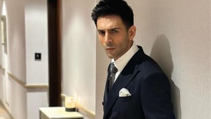 'പ്രായം പിന്നോട്ടോ?', കാര്ത്തിക് ആര്യന്റെ ഫോട്ടോ ഏറ്റെടുത്ത് ആരാധകര്