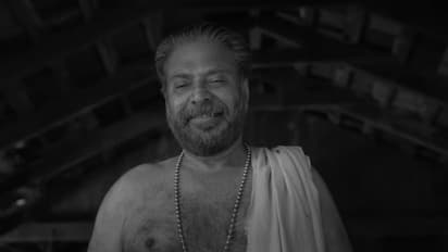 மாறுபட்ட கதைக்களத்தில் மம்மூட்டியின் பிரமயுகம்.. தியேட்டர் வரும் ரசிகர்களுக்கு ஒரு Surprise - வெளியான அப்டேட்!