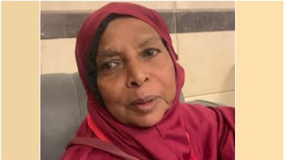 വിമാനം നിലംതൊടാന് ഒരു മണിക്കൂര് മാത്രം ബാക്കി; മലയാളി വയോധിക വിമാനത്തിൽ മരിച്ചു, മരണം ഉംറ കഴിഞ്ഞു മടങ്ങവെ