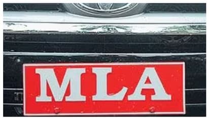 സംഘടന വിരുദ്ധ പ്രവർത്തനങ്ങൾ; എംഎൽഎയുടെ പി എയെ പുറത്താക്കി പാർട്ടി, കടുത്ത നടപടിയുമായി സിപിഐ