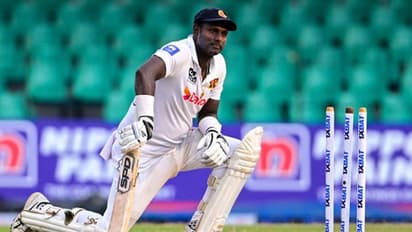 ലോകകപ്പില് ടൈംഡ് ഔട്ട്, ഇപ്പോള് വൈഡ് ബോളില് ഹിറ്റ് വിക്കറ്റ്; നാണംകെട്ട് വീണ്ടും ഏയ്ഞ്ചലോ മാത്യൂസ്