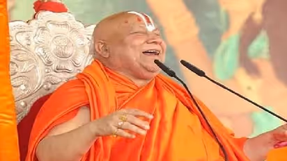 ಮೋಹನ್‌ ಭಾಗವತ್‌ ಆರೆಸ್ಸೆಸ್‌ ಮುಖ್ಯಸ್ಥರು, ಹಿಂದೂ ಧರ್ಮಕ್ಕಲ್ಲ: ರಾಮಭದ್ರಾಚಾರ್ಯ