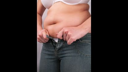 ಹೆರಿಗೆ ನಂತರ ಹೆಚ್ಚಿದ ತೂಕ ಇಳಿಸೋದು ಹೇಗೆ? ಯೋಚ್ನೆ ಬಿಡಿ ಇದನ್ನ ಟ್ರೈ ಮಾಡಿ