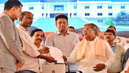 ದೊರೆಗೆ ದೂರಲು ದೂರದೂರಿಂದ ಬಂದ ಜನ: ಸಿಎಂಗೆ ಧಿಕ್ಕಾರವೆಂದವ ಜೈಕಾರ ಕೂಗಿದ!