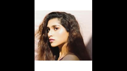 ಬೋಲ್ಡ್‌ ಅವತಾರದಲ್ಲಿ ಮಿಂಚಿದ ಕಾಟೇರ ಬ್ಯೂಟಿ ಆರಾಧನಾ: ಯಂಗ್ ಮಾಲಾಶ್ರೀಯನ್ನ ನೋಡಿದಂಗಾಯ್ತು ಎಂದ ಫ್ಯಾನ್ಸ್‌!