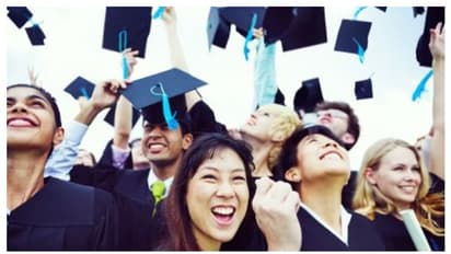 വിദേശ പഠനവും ജോലിയും; കുടിയേറ്റ നടപടികളെ കുറിച്ച് അറിയാം, പ്രീ-ഡിപ്പാർചർ ഓറിയന്റേഷൻ പ്രോഗ്രാം  