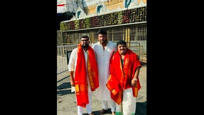 ತಿರುಪತಿ- ಶ್ರೀಕಾಳಹಸ್ತಿಗೆ ಭೇಟಿ ನೀಡಿದ ದರ್ಶನ್ ಮತ್ತು ವಿಜಯಲಕ್ಷ್ಮಿ; ಫ್ಯಾಮಿಲಿ ಫೋಟೋ ನೋಡಿ ನೆಟ್ಟಿಗರು ಹ್ಯಾಪಿ!