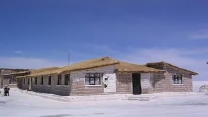 ഹൊ എന്തൊരു ഉപ്പ് ! തറ മുതൽ മേൽക്കൂരവരെ ഉപ്പു നിറഞ്ഞൊരു ഹോട്ടൽ