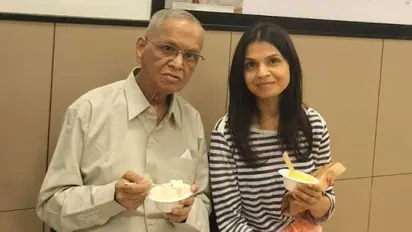 Viral photo: Narayana Murthy enjoys ice-cream with daughter Akshata in Bengaluru
