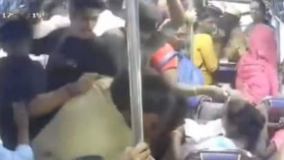 திருச்சி பேருந்தில் கண்டக்டரை கண்மூடித்தனமாகத் தாக்கிய கும்பல்; வைரலாகும் சிசிடிவி காட்சிகள்!