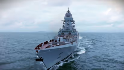 ಲಕ್ಷದಲ್ಲಿ ಸ್ಯಾಲರಿ, ಗೌರವಾನ್ವಿತ ಹುದ್ದೆ ಆದ್ರೂ ಮಾಡಿದ್ದು ಮಣ್ಣು ತಿನ್ನೊ ಕೆಲಸ: ನೇವಿ ಅಧಿಕಾರಿಯ ಬಂಧನ