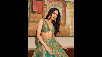 Neha Shetty : వోణి గాలికొదిలేసిన టిల్లుగాడి లవర్.. ట్రెడిషనల్ లుక్ లో రాధిక మెరుపులు!