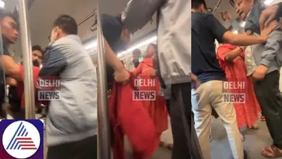 Fierce fight ensues between 2 commuters inside Delhi Metro; viral videos shocks internet (WATCH)