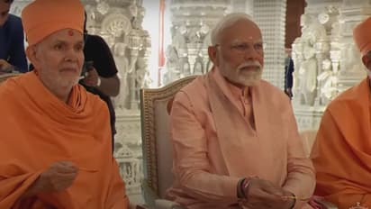 ಅರಬ್ ಸಂಸ್ಥಾನ ಅಬುಧಾಬಿಯಲ್ಲಿ ಮೊದಲ ಹಿಂದೂ ದೇವಸ್ಥಾನ ಉದ್ಘಾಟಿಸಿದ ಮೋದಿ!