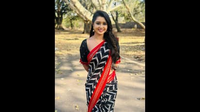 ರೆಡ್ ಸ್ಯಾರಿಯಲ್ಲಿ 'ರಾಮಾಚಾರಿ' ಚಾರು, ರಿಯಲ್‌ ಲೈಫ್‌ನಲ್ಲಿ ರಿತ್ವಿಕ್‌ನ್ನೇ ಮದ್ವೆಯಾಗಿ, ಜೋಡಿ ಸೂಪರ್ ಎಂದ ಫ್ಯಾನ್ಸ್‌!