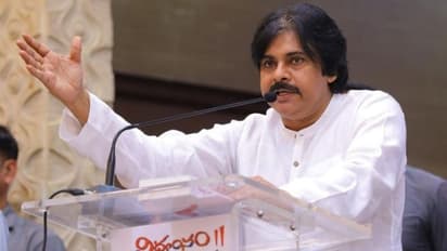 కూల్చివేతలతో పాలన ప్రారంభించారు... కూలడంతోనే ఎండింగ్... : పవన్ కల్యాణ్