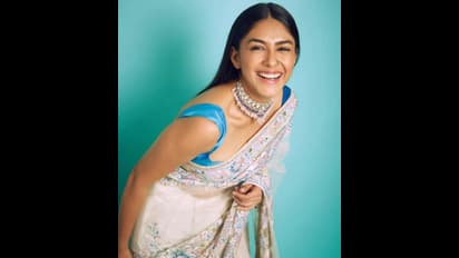 మృణాల్ ఠాకూర్ బరువు పెరగకుండా ఉండేందుకు ఏం చేస్తుందో తెలుసా? 