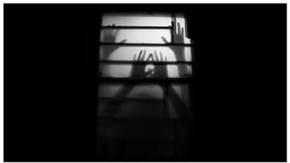 சிகிச்சைக்கு வந்த சிறுமியிடம் சில்மிஷம்; பல் மருத்துவர் போக்சோவில் கைது - புதுக்கோட்டையில் பரபரப்பு