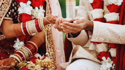 ಲಕ್ಷಾಂತರ ಮದುವೆ ಮಾಡಿಸಿ 2500 ಕೋಟಿ ರೂ.ಆದಾಯ ಗಳಿಸಿರೋ ವ್ಯಕ್ತಿ ಇವರು!