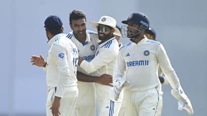 'മനുഷ്യാ, ഇന്ന് ഇത്ര മതി'; രവീന്ദ്ര ജഡേജയെ ട്രോളി രോഹിത് ശർമ്മ- വീഡിയോ വൈറല്