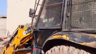 'Armoured JCB' for peaceful protest? New video raises doubts about farmers' intent (WATCH)