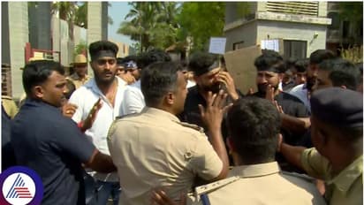 ಸಿಎಂ ಸಿದ್ದರಾಮಯ್ಯ, ಮಲ್ಲಿಕಾರ್ಜುನ ಖರ್ಗೆಗೆ ಕಪ್ಪು ಪಟ್ಟಿ ಪ್ರದರ್ಶನ ಸಿದ್ಧತೆ: ಬಿಜೆಪಿ ಕಾರ್ಯಕರ್ತರ ಬಂಧನ