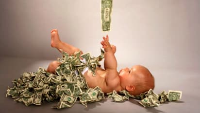 ഒന്നും രണ്ടും ലക്ഷമല്ല, ഒരു കുഞ്ഞുണ്ടായാൽ ഈ കമ്പനി നൽകുക 62 ലക്ഷം; ജീവനക്കാർക്ക് വമ്പൻ ഓഫറുമായി ഈ കമ്പനി