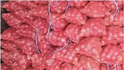 தடை செய்யப்பட்ட வெங்காய ஏற்றுமதிக்கு மத்திய அரசு அனுமதி!