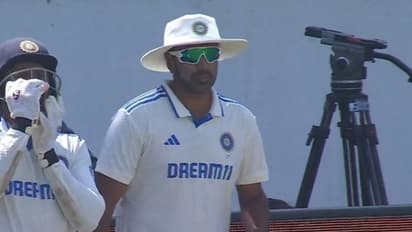 அஸ்வினுக்காக ஏற்பாடு செய்யப்பட்ட தனி விமானம் – பிசிசிஐக்கு பாராட்டு தெரிவித்த ரவி சாஸ்திரி!