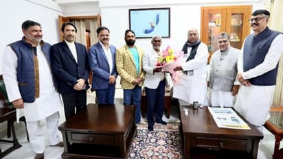 Congress downplays Kharge-Soren meet as 'courtesy call' amid dissent over Jharkhand Cabinet expansion