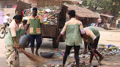 ಹುಬ್ಬಳ್ಳಿಯ 1001 ಜನ ಪೌರಕಾರ್ಮಿಕರಿಗೆ ಕಾಯಂ ಆಗುವ ಭಾಗ್ಯ: ಕಾರ್ಮಿಕರಲ್ಲಿ ಸಂತಸ