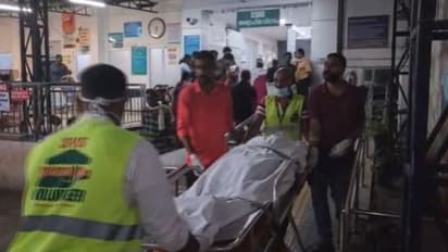 വഴക്ക് പതിവ്, രണ്ടാഴ്ചയായി കുടകിൽ പോയി തിരിച്ചുവന്നതിന് പിന്നാലെ തര്ക്കം, ആതിരിയെ വെട്ടിക്കൊന്നു