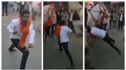 കുതിരയ്ക്ക് മുന്നില്‍ 'ഷോ'; പിന്നാലെ, ആള്‍ക്കൂട്ടത്തിനിടയിലേക്ക് തെറിക്കുന്ന യുവാവിന്‍റെ വീഡിയോ വൈറല്‍... !