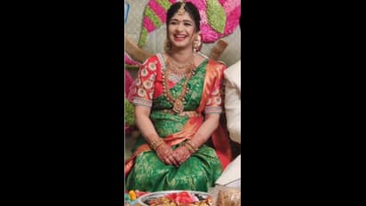 ಅದಿತಿ ಪ್ರಭುದೇವ ಸೀಮಂತ; ಹಸಿರು ಸೀರೆಯಲ್ಲಿ ಮಿಂಚಿದ ನಟಿ 