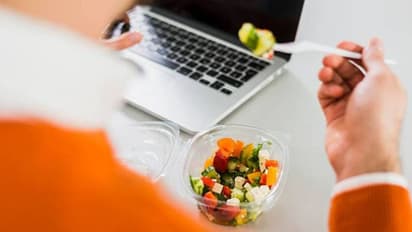 43 ലക്ഷം ശമ്പളമുണ്ട്, പക്ഷേ സൗജന്യ ഭക്ഷണമില്ല, പുതിയ ജോലി അന്വേഷിച്ച് യുവാവ് 