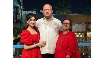 ಉಪಾಧ್ಯಕ್ಷ, ಹಿಟ್ಲರ್ ಕಲ್ಯಾಣ ಟೀಮ್ ಜೊತೆ ಮಲೈಕಾ ವಸುಪಾಲ್ ಅದ್ಧೂರಿ ಬರ್ತಡೇ