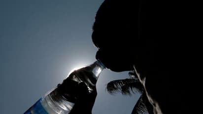 ആറ് ജില്ലകളിൽ യെല്ലോ അലര്ട്ട്; കൊടും ചൂട്, നാല് ഡിഗ്രി വരെ താപനില ഉയരും; കാലാവസ്ഥാ വകുപ്പ് മുന്നറിയിപ്പ്