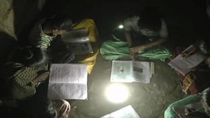 ಚಾಮರಾಜನಗರ: ಕಗ್ಗತ್ತಲೆಯಲ್ಲಿ ಸೋಲಿಗರ ಬದುಕು, ಅಂಧಕಾರದಲ್ಲಿ ಮುಳುಗಿದ ಆದಿವಾಸಿಗಳ ಜೀವನ..!