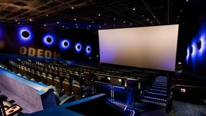 'ഭ്രമയുഗ'മോ 'പ്രേമലു'വോ അല്ല! റിലീസിന് മുന്പ് യുകെയിൽ 11 ഹൗസ്ഫുൾ ഷോ ബുക്കിംഗുമായി ഞെട്ടിച്ച് ഒരു മലയാളചിത്രം