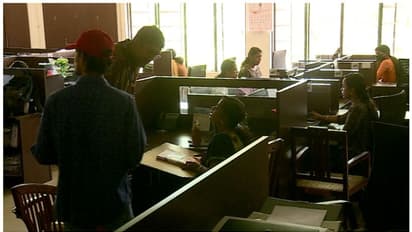 'പലതവണ പറഞ്ഞതാണ് ബില്ലടക്കാൻ', ഒടുവിൽ ഫ്യൂസൂരി കെഎസ്ഇബി; കളക്ടറേറ്റിൽ ഇന്ന് കറന്റ് വന്നേക്കും; കളക്ടർ ഇടപെട്ടു