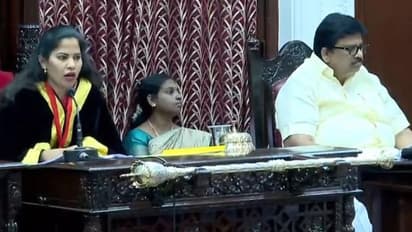 200 கவுன்சிலர்களுக்கும் டேப் கணினி.. பள்ளி மாணவர்களுக்கு சுற்றுலா.. இலவச ஷூ! மேயர் பிரியா அசத்தல் அறிவிப்பு!