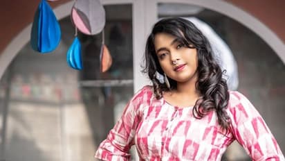 ಇದ್ದಕ್ಕಿದ್ದಂತೆ ಸಣ್ಣಗಾದ ಗಾಯಕಿ ಅನನ್ಯಾ ಭಟ್; ಫೋಟೋ ವೈರಲ್