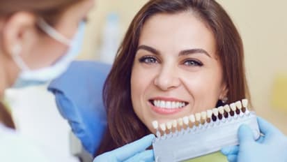 ഡെന്റല് ക്രൗണ് ഇട്ടിട്ടുണ്ടോ? എങ്കില് ഒഴിവാക്കേണ്ട ഭക്ഷണങ്ങള്...