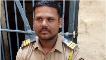 ഏട്ടായിയുടെ തങ്കച്ചി പാസം! പരീക്ഷയിൽ ജയിപ്പിക്കാൻ ഇങ്ങനെയൊരു 'കടുംകൈ' സ്വപ്നത്തിൽ മാത്രം, സല്യൂട്ടിൽ കുടുങ്ങി