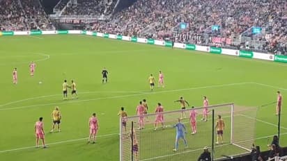 മെസിയുടെ മഴവില് ഫ്രീ കിക്ക് ഗോളാവുന്നത് തടയാന് ഒടുവില് എതിരാളികള് കണ്ടെത്തിയ വഴി