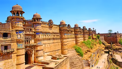 Top 5 Must-Visit Forts in Madhya Pradesh
